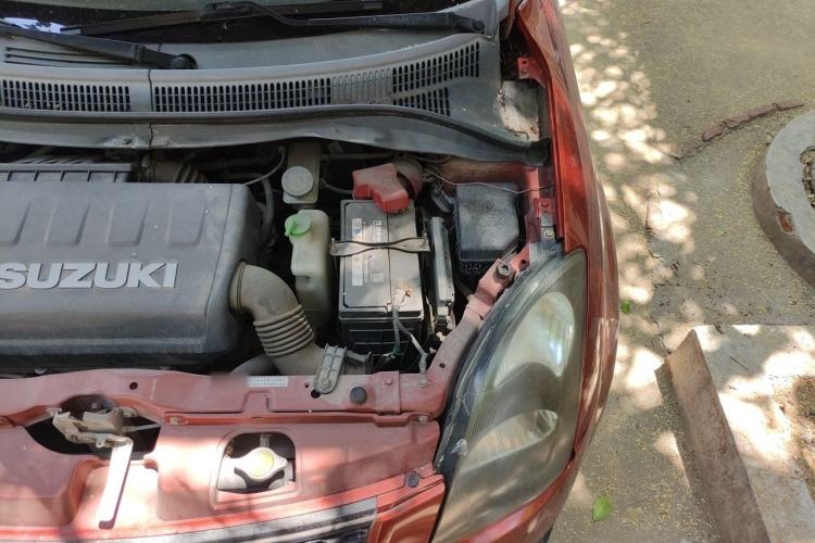 Used Suzuki Swift 2013 1.5L Manual Standard Edition Engine Bay Left