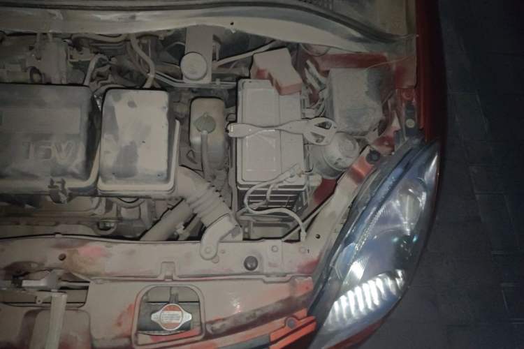 Used Suzuki Swift 2013 1.3L Manual Value Edition Engine Bay Left