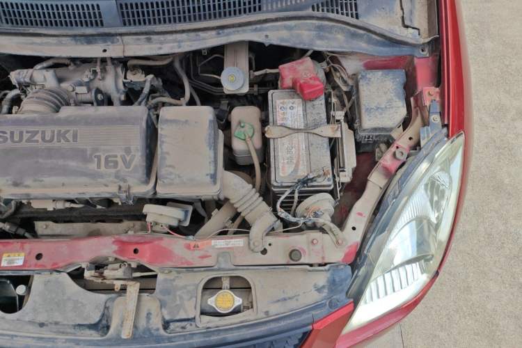 Used Suzuki Swift 2013 1.3L Manual Value Edition Engine Bay Left
