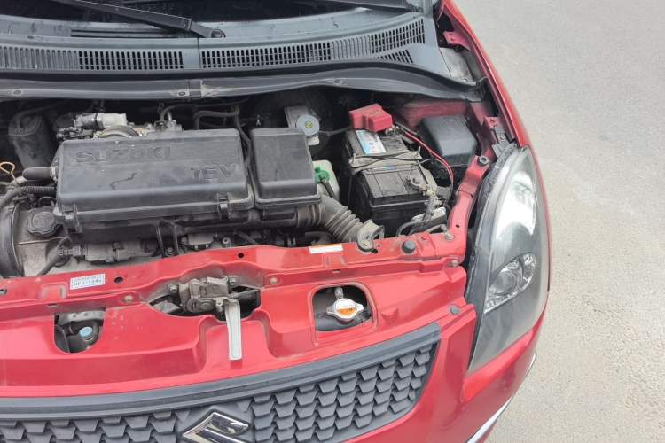 Used Suzuki Swift 2013 1.3L Manual Value Edition Engine Bay Left