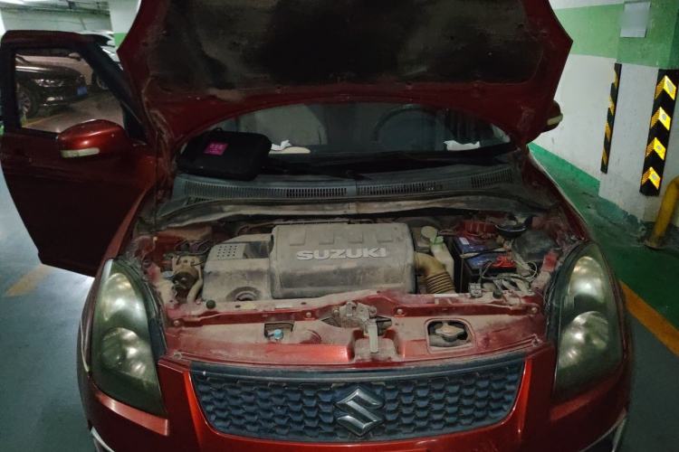 Used Suzuki Swift 2013 1.5L Manual Standard Edition Engine Bay