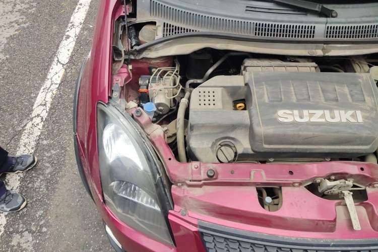 Used Suzuki Swift 2013 1.5L Manual 20th Anniversary Limited Edition Engine Bay Right