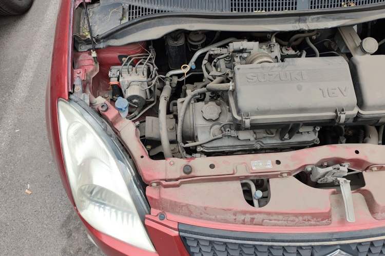 Used Suzuki Swift 2013 1.3L Manual Value Edition Engine Bay Right