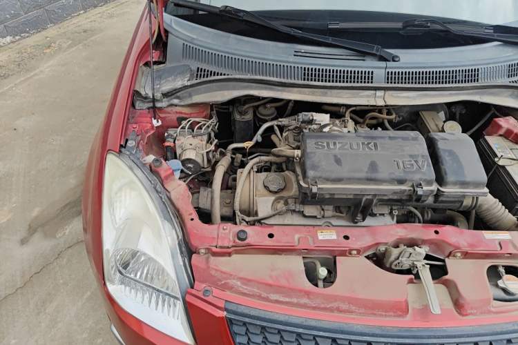 Used Suzuki Swift 2013 1.3L Manual Value Edition Engine Bay Right