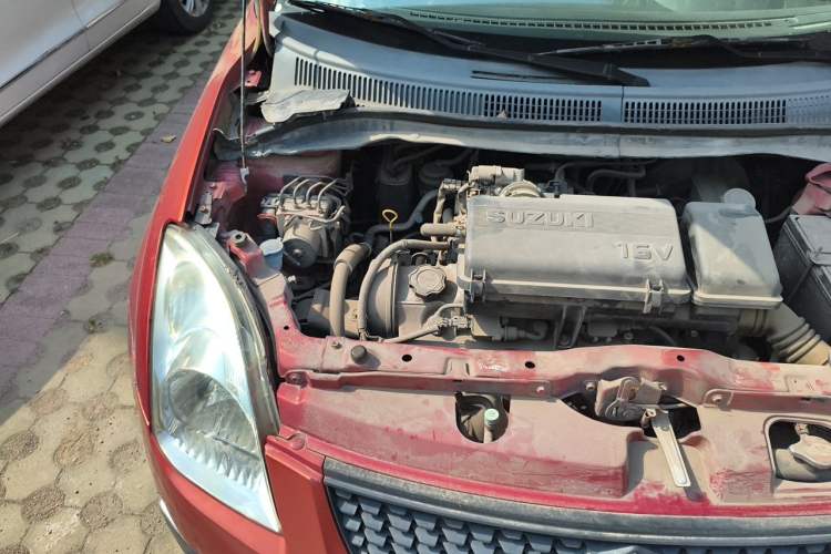 Used Suzuki Swift 2013 1.3L Manual Value Edition Engine Bay Right