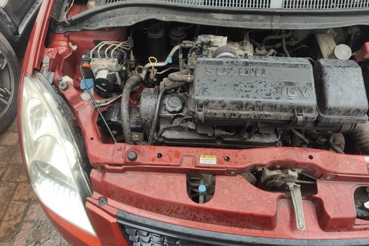 Used Suzuki Swift 2013 1.3L Manual Value Edition Engine Bay Right