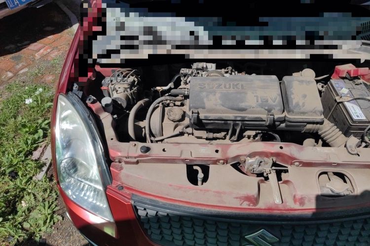 Used Suzuki Swift 2013 1.3L Manual Value Edition Engine Bay Right