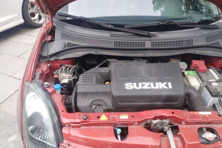 Used Suzuki Swift 2013 1.5L Automatic Standard Edition Engine Bay Right