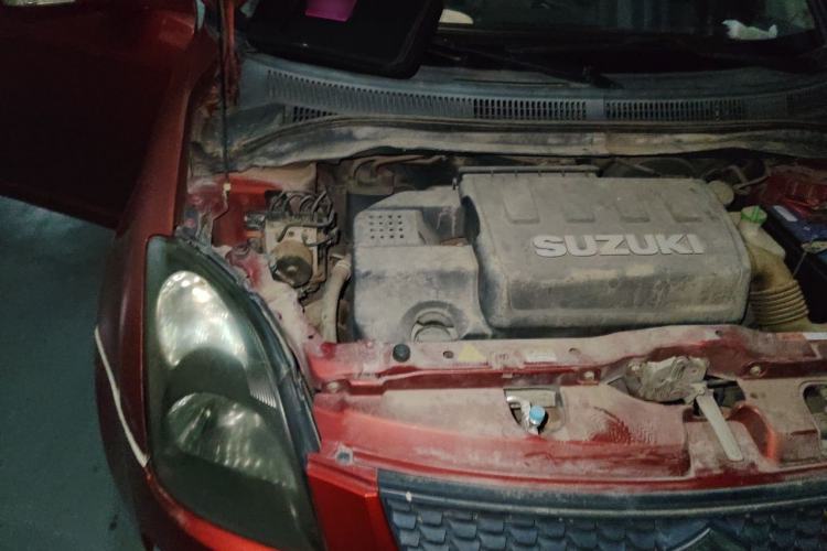 Used Suzuki Swift 2013 1.5L Manual Standard Edition Engine Bay Right