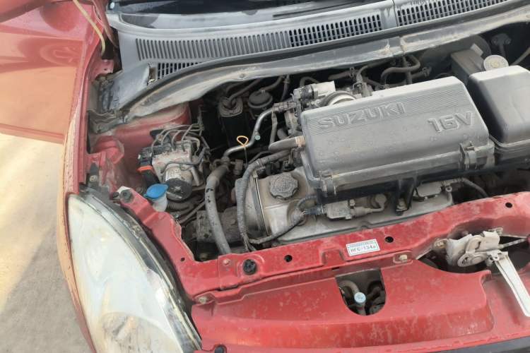 Used Suzuki Swift 2013 1.3L Manual Value Edition Engine Bay Right