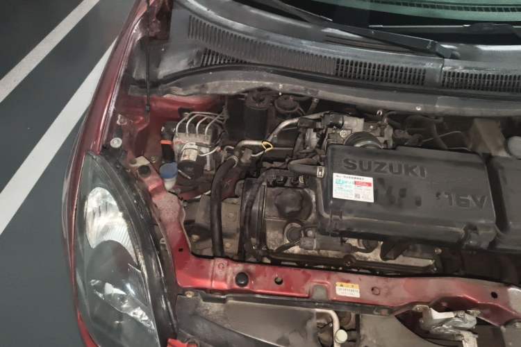 Used Suzuki Swift 2013 1.3L Manual Value Edition Engine Bay Right