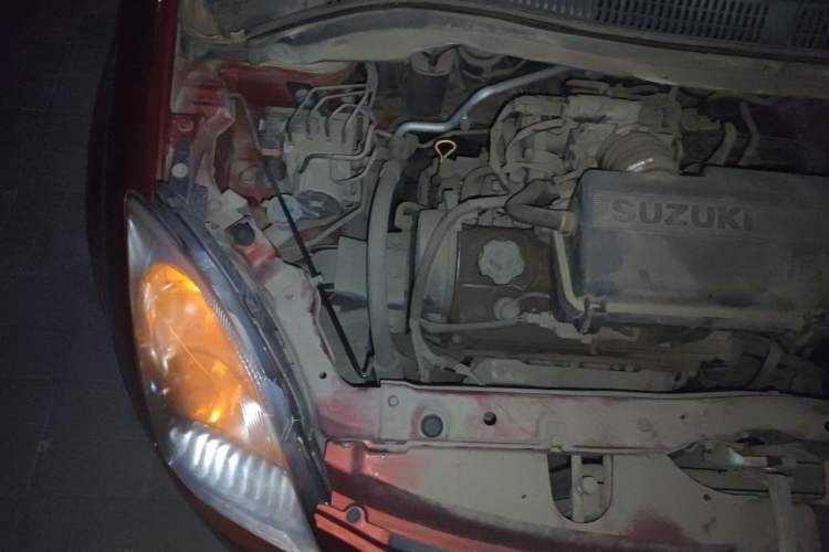 Used Suzuki Swift 2013 1.3L Manual Value Edition Engine Bay Right