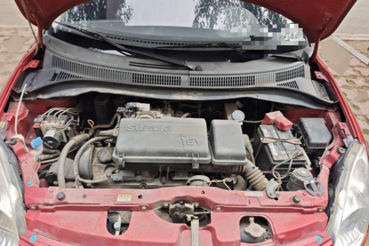 Used Suzuki Swift 2013 1.3L Manual Value Edition Engine Bay