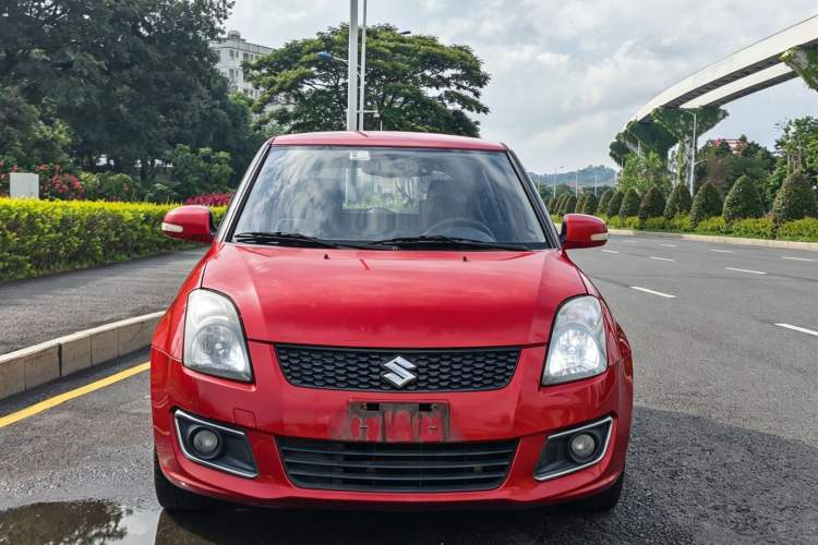 Used Suzuki Swift 2013 1.5L Automatic Standard Edition Exterior 1