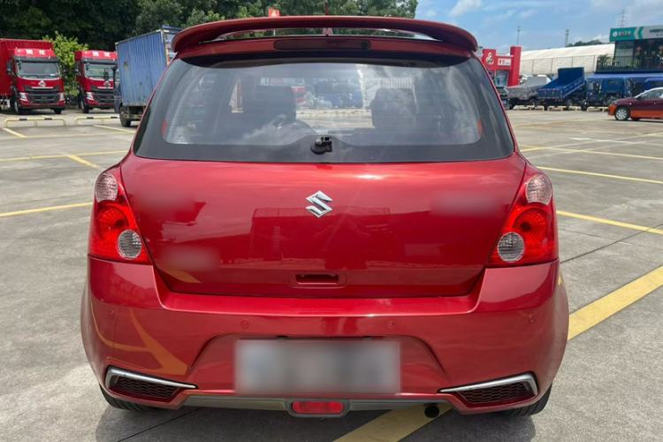 Used Suzuki Swift 2013 1.5L Automatic Standard Edition Exterior 2