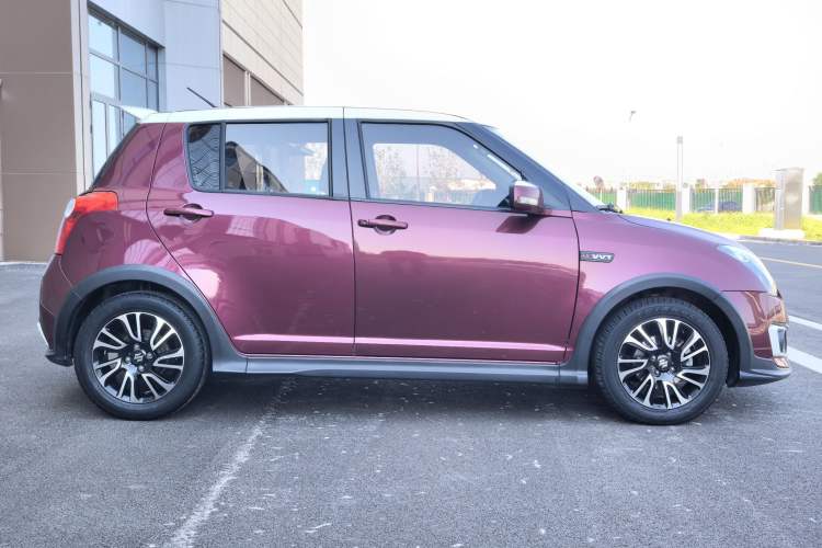 Used Suzuki Swift 2013 1.5L Automatic 20th Anniversary Limited Edition Exterior 3