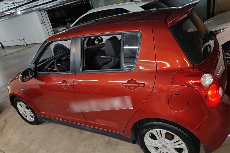 Used Suzuki Swift 2013 1.5L Automatic Standard Edition Exterior 3