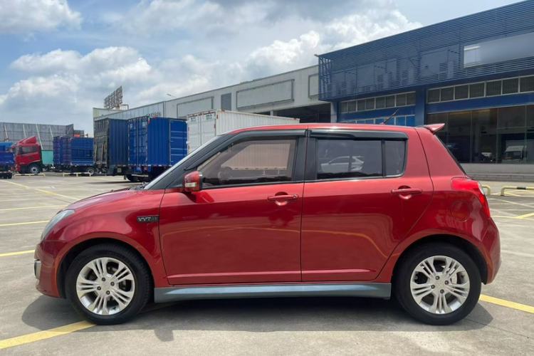 Used Suzuki Swift 2013 1.5L Automatic Standard Edition Exterior 3