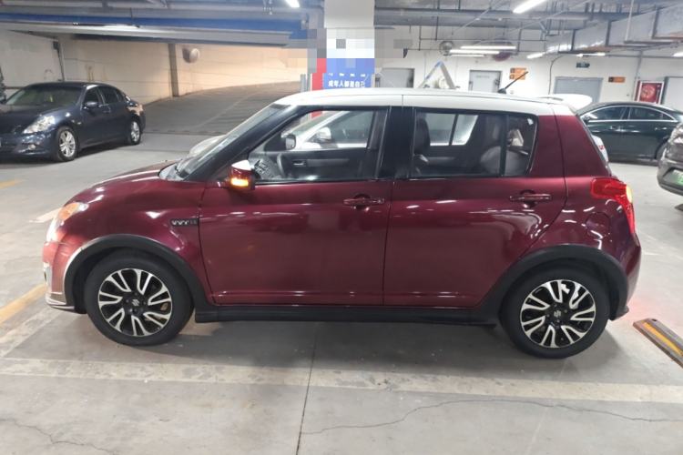 Used Suzuki Swift 2013 1.5L Automatic 20th Anniversary Limited Edition Exterior 3