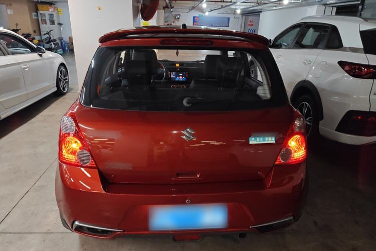 Used Suzuki Swift 2013 1.5L Automatic Standard Edition Exterior 4