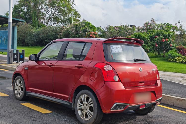 Used Suzuki Swift 2013 1.5L Automatic Standard Edition Exterior 5
