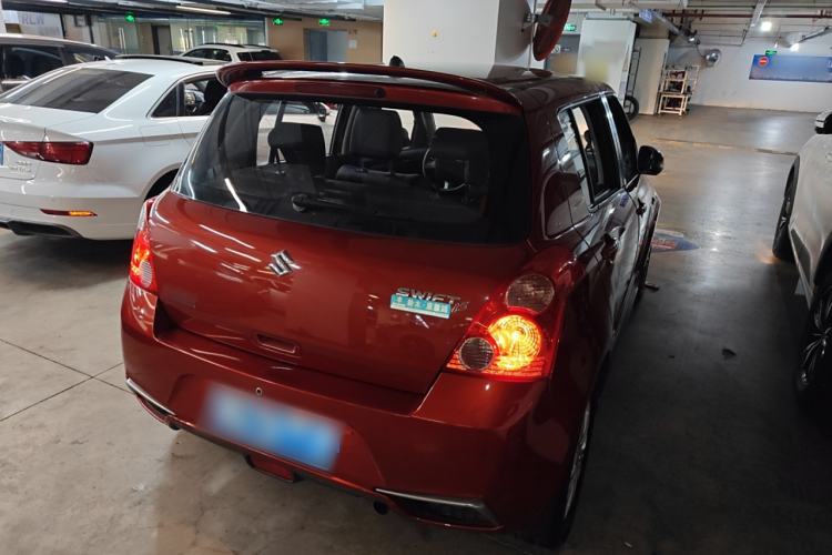 Used Suzuki Swift 2013 1.5L Automatic Standard Edition Exterior 5