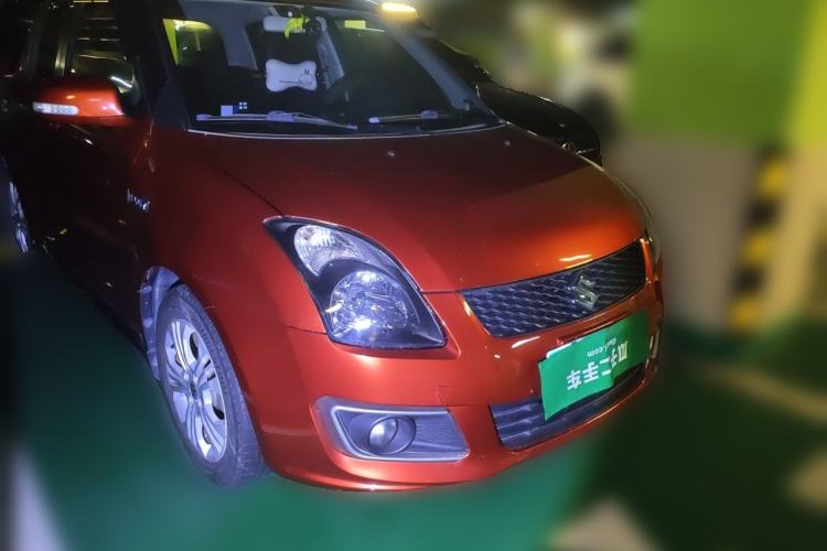 Used Suzuki Swift 2013 1.5L Automatic Standard Edition Front Right 45 Deg