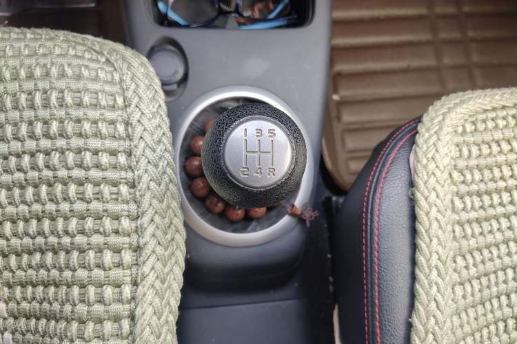 Used Suzuki Swift 2013 1.5L Manual 20th Anniversary Limited Edition Gear Lever