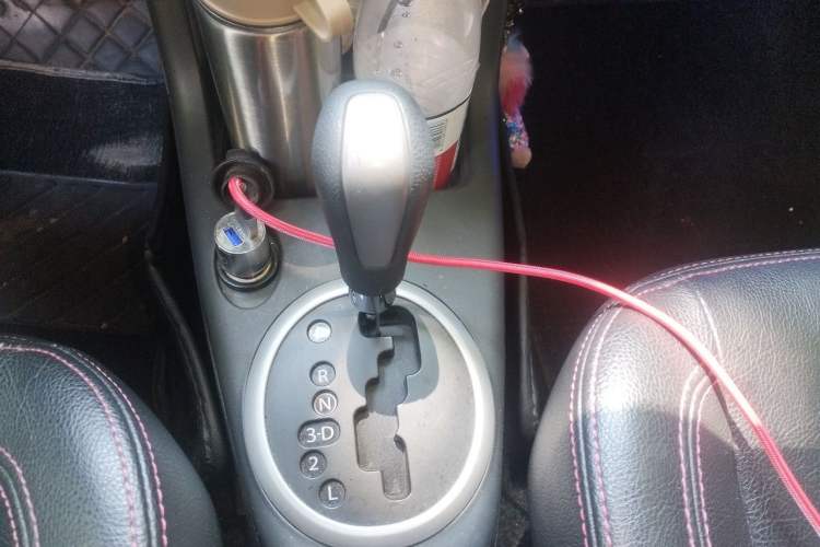 Used Suzuki Swift 2013 1.5L Automatic 20th Anniversary Limited Edition Gear Lever