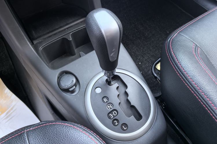 Used Suzuki Swift 2013 1.5L Automatic 20th Anniversary Limited Edition Gear Lever