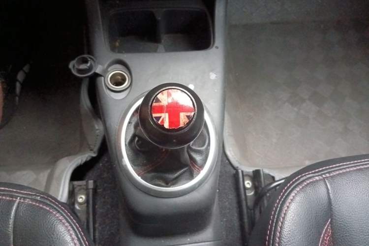 Used Suzuki Swift 2013 1.5L Manual 20th Anniversary Limited Edition Gear Lever