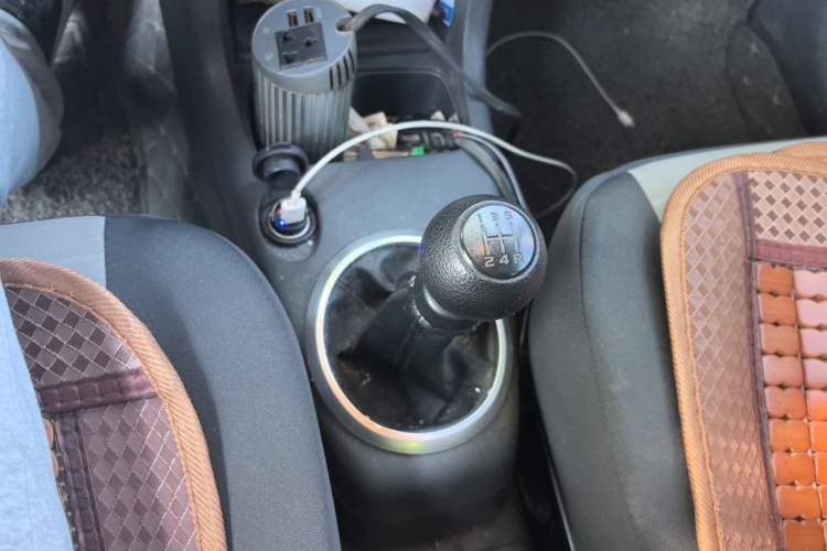 Used Suzuki Swift 2013 1.3L Manual Value Edition Gear Lever