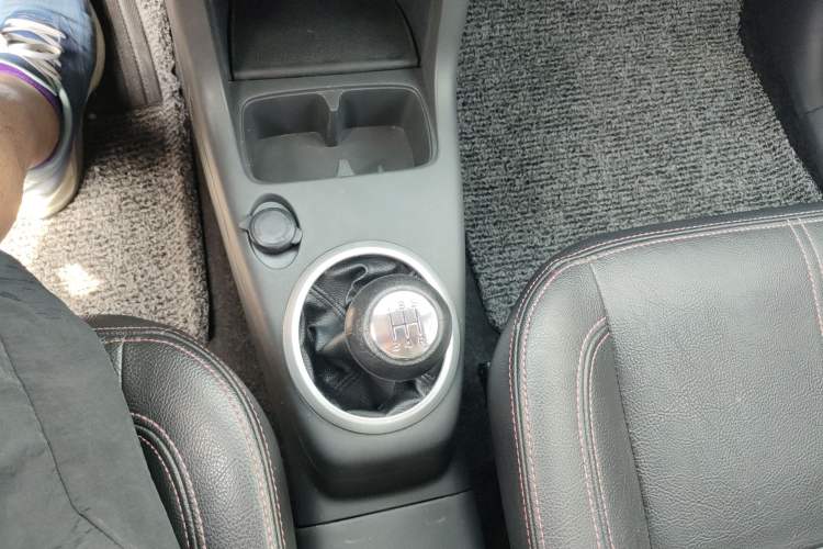Used Suzuki Swift 2013 1.5L Manual 20th Anniversary Limited Edition Gear Lever