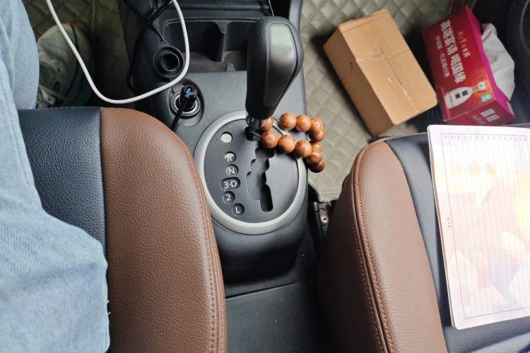 Used Suzuki Swift 2013 1.5L Automatic Standard Edition Gear Lever