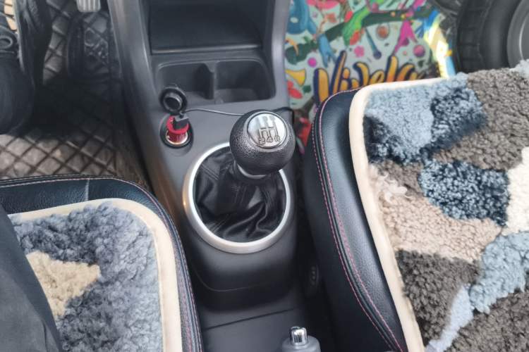 Used Suzuki Swift 2013 1.5L Manual 20th Anniversary Limited Edition Gear Lever