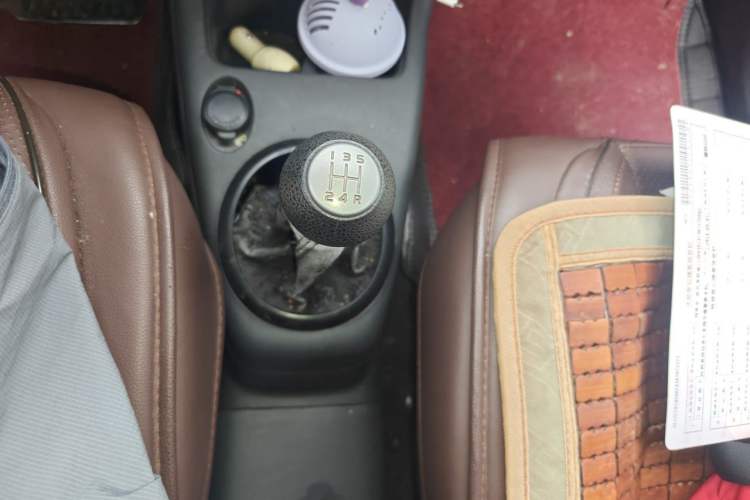 Used Suzuki Swift 2013 1.3L Manual Value Edition Gear Lever