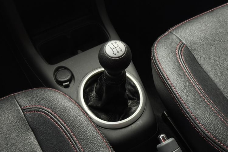 Used Suzuki Swift 2013 1.5L Manual 20th Anniversary Limited Edition Gear Lever