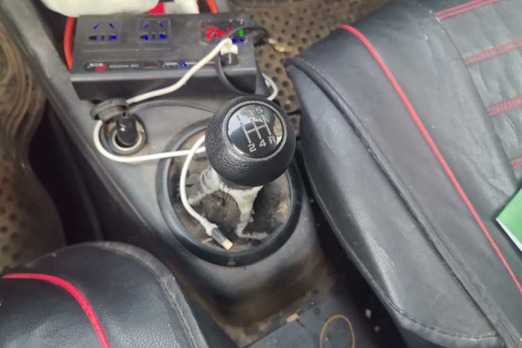 Used Suzuki Swift 2013 1.3L Manual Value Edition Gear Lever