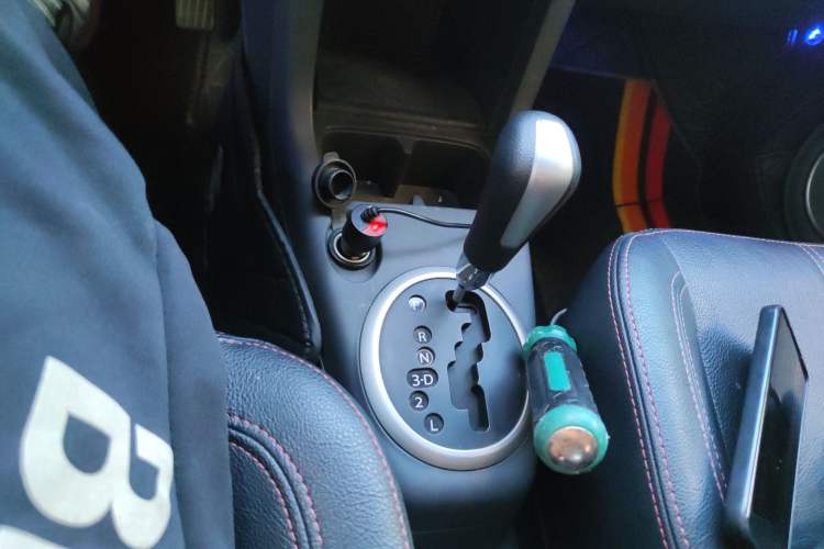 Used Suzuki Swift 2013 1.5L Automatic 20th Anniversary Limited Edition Gear Lever