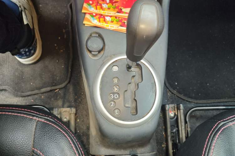 Used Suzuki Swift 2013 1.5L Automatic 20th Anniversary Limited Edition Gear Lever