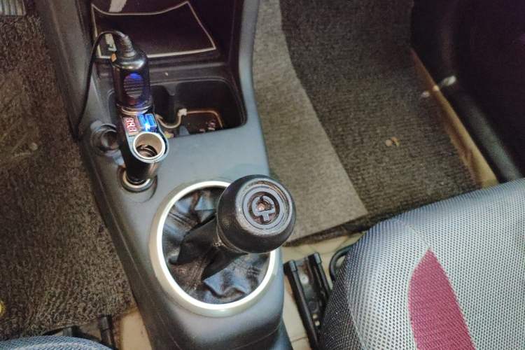Used Suzuki Swift 2013 1.5L Manual Standard Edition Gear Lever
