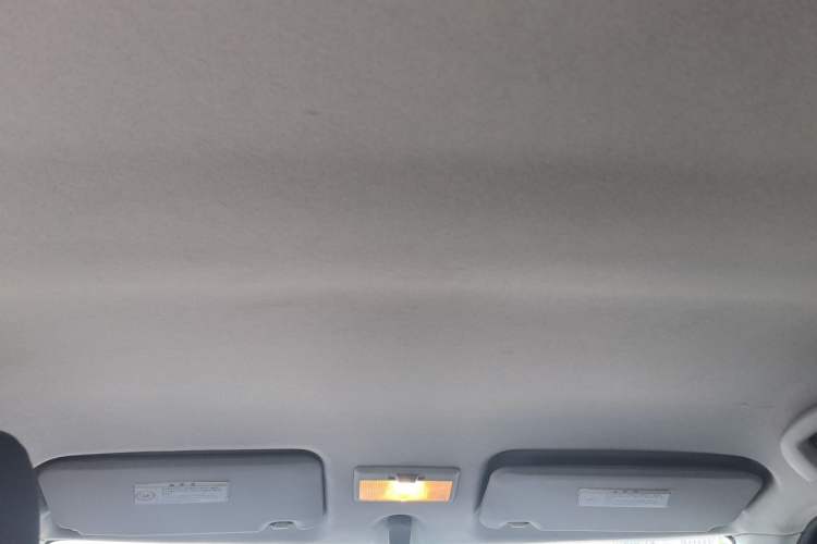 Used Suzuki Swift 2013 1.3L Manual Value Edition Headliner