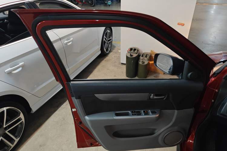 Used Suzuki Swift 2013 1.5L Automatic Standard Edition Interior 7