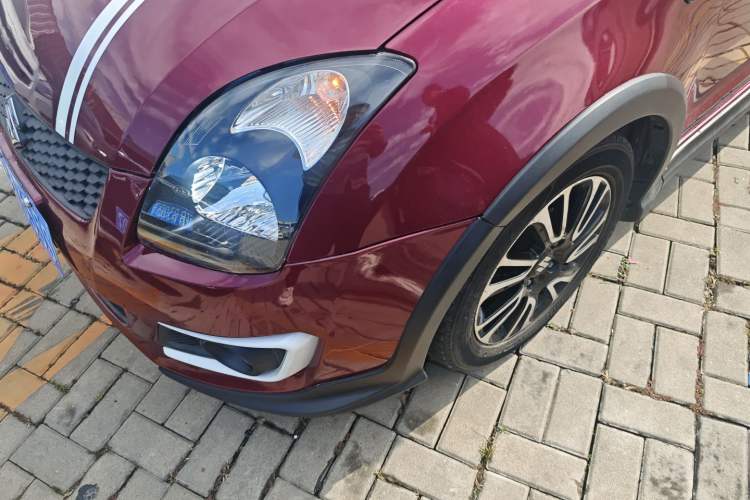 Used Suzuki Swift 2013 1.5L Automatic 20th Anniversary Limited Edition Left Front Headlight