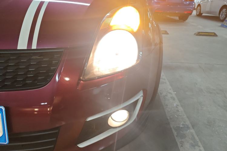 Used Suzuki Swift 2013 1.5L Automatic 20th Anniversary Limited Edition Left Front Headlight