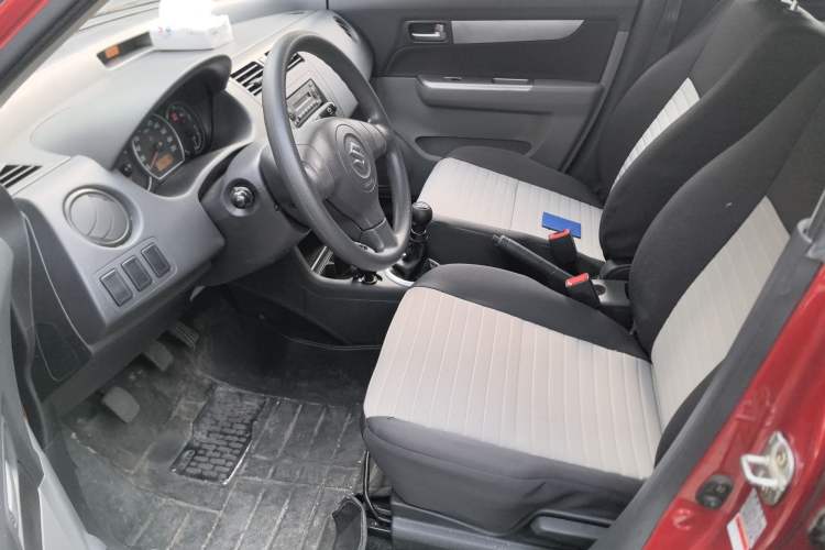Used Suzuki Swift 2013 1.3L Manual Value Edition Left Front Seat