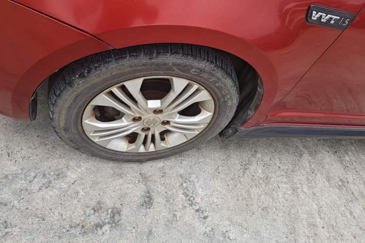Used Suzuki Swift 2013 1.5L Automatic Standard Edition Left Front Wheel Hub