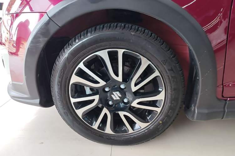 Used Suzuki Swift 2013 1.5L Manual 20th Anniversary Limited Edition Left Front Wheel Hub
