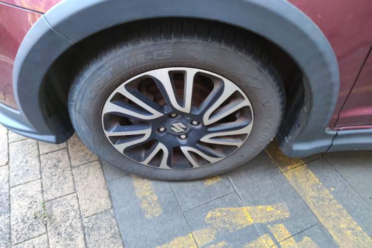 Used Suzuki Swift 2013 1.5L Automatic 20th Anniversary Limited Edition Left Front Wheel Hub
