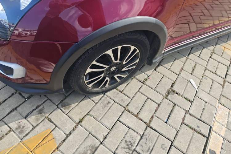 Used Suzuki Swift 2013 1.5L Automatic 20th Anniversary Limited Edition Left Front Wheel Hub